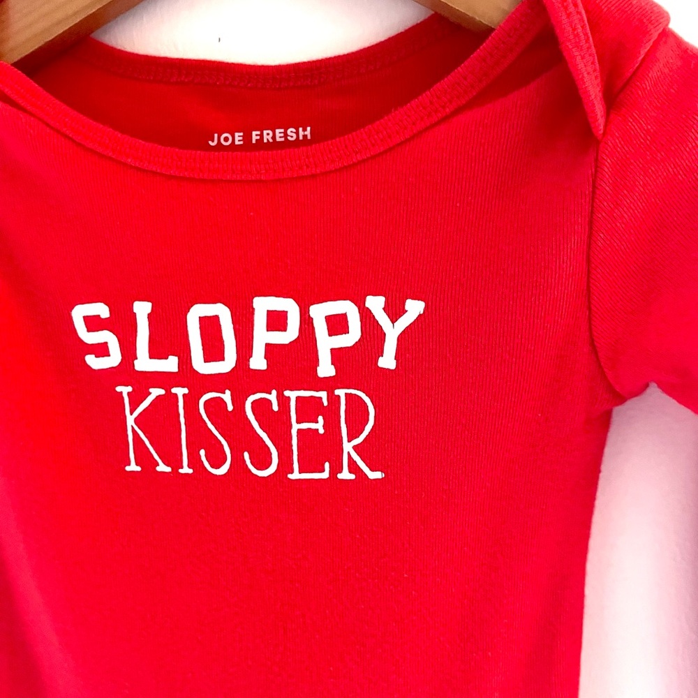 5/$20💥NEW Sloppy Kisser Bodysuit Onesie, Red & White, Long Sleeves, Christmas
